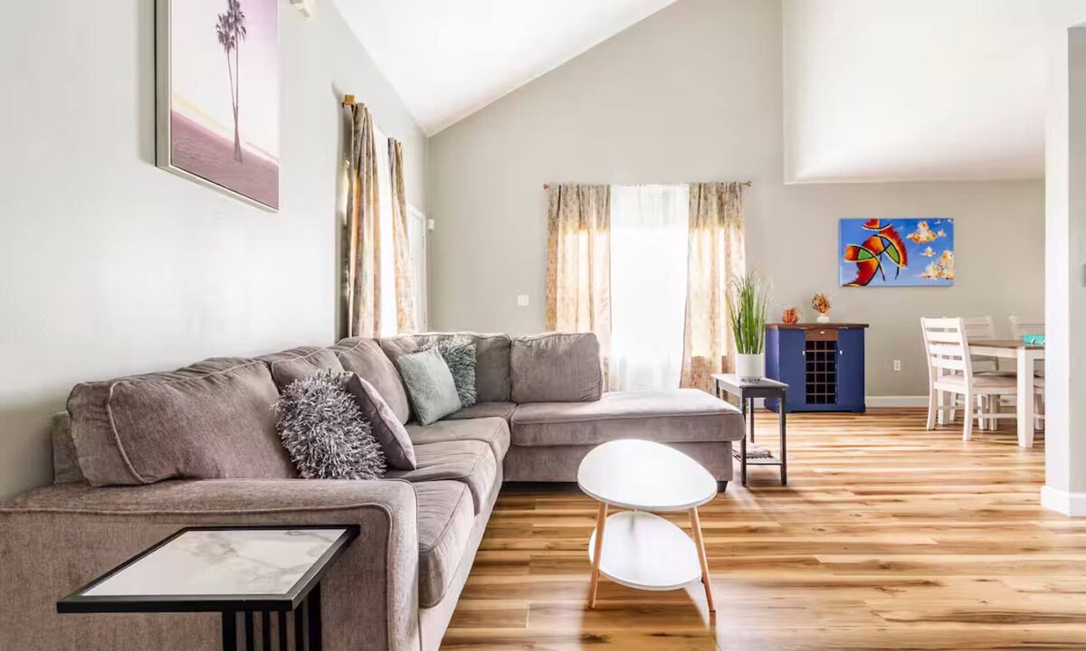Wright House | Green Acres & Emerald Coast