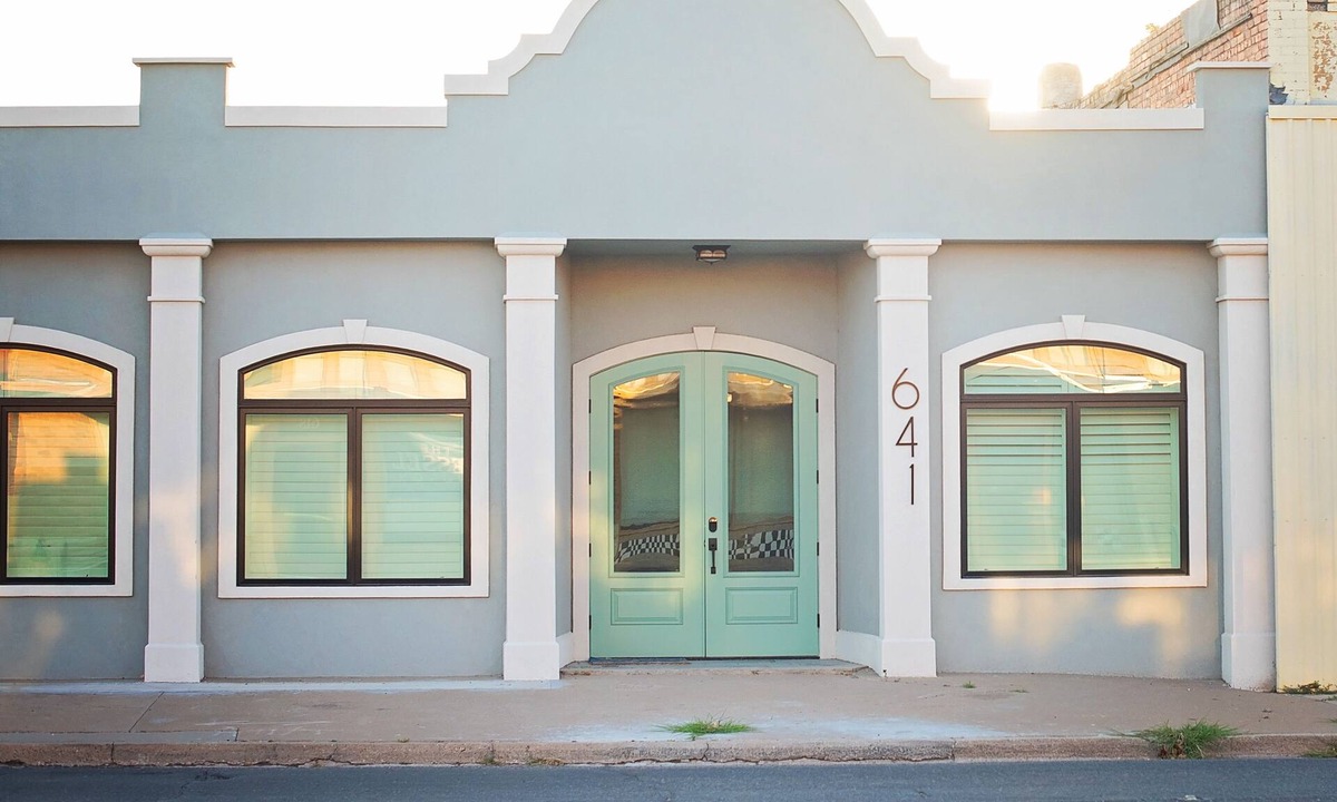 San Angelo House | 'Green Door' Downtown Loft