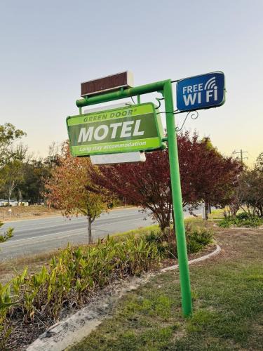 Lavington Hotel | Green Door Motel