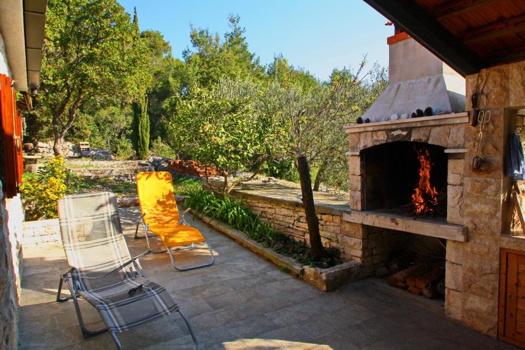 Vela Luka Ski Chalet | Green Dream House