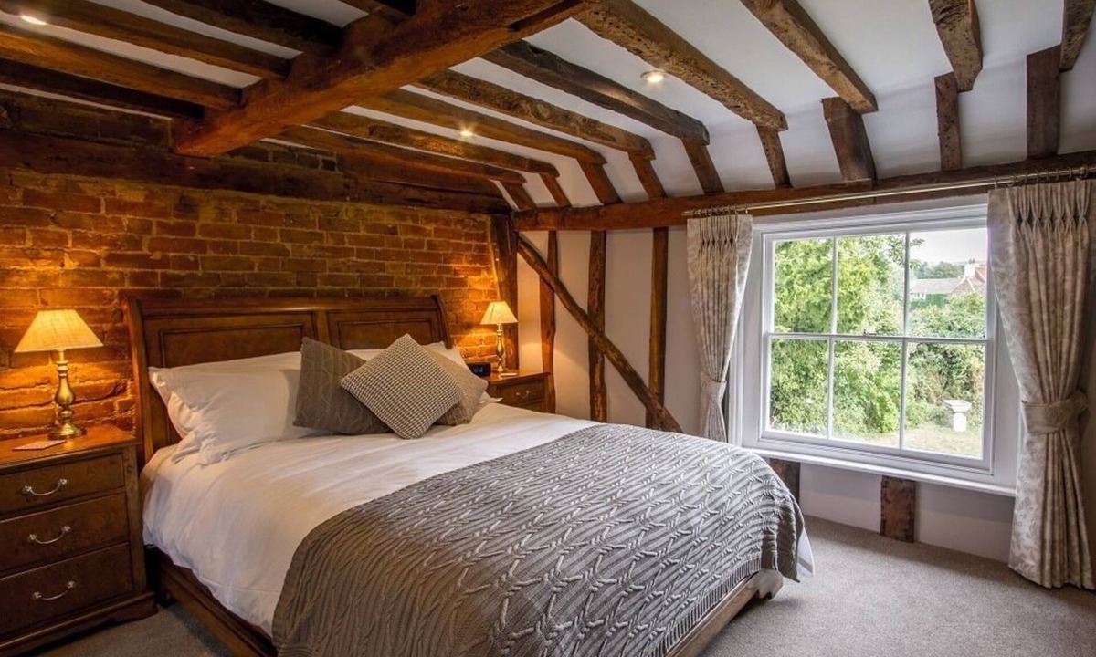 Lower Halstow House | Green Farmhouse