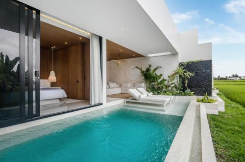 Gianyar Villa | Green Flow Villa 14 - Luxury 3BR Ricefield View Retreat