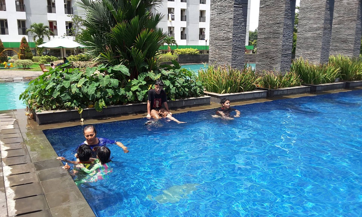 South Tangerang Apartment | Green Lake View Luxury Apartment by Indah