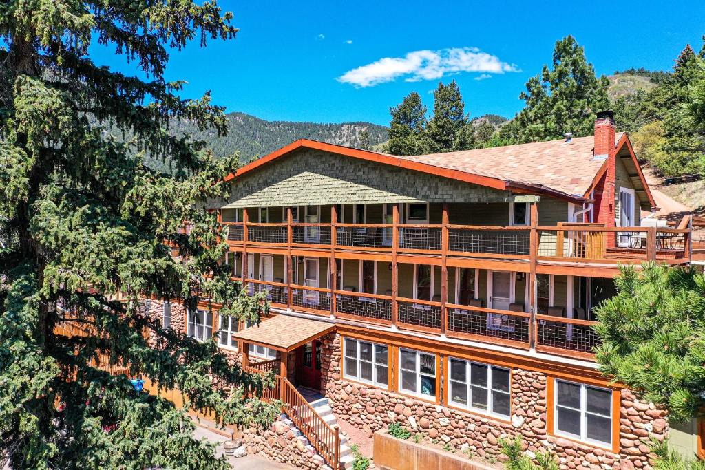 Green Mountain Falls Cabin | Green Mountain Falls Lodge