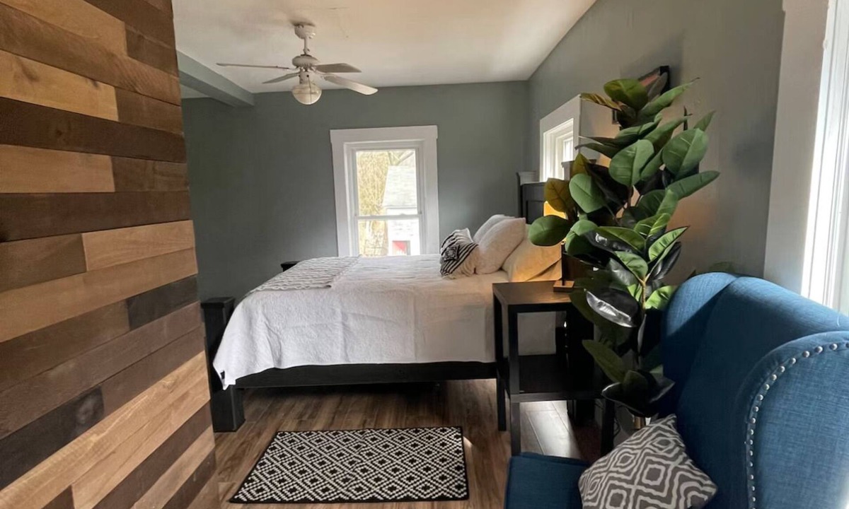 East Haven  Rutland County House | Green Mountain Retreat