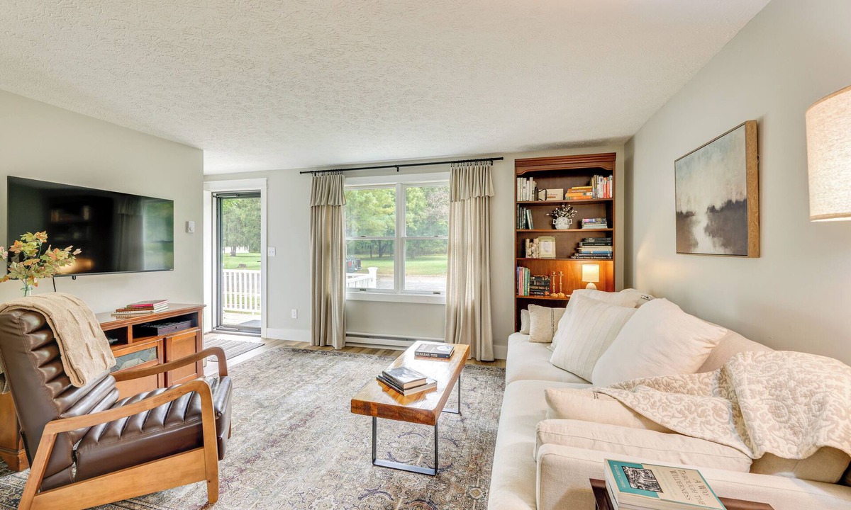 Edray Cottage | Greenbrier River Retreat w/Deck - Steps to Trail!