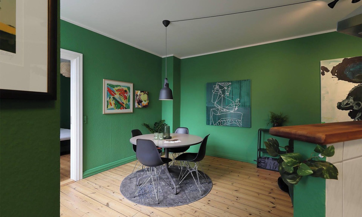 Aalborg Midtby Condo | Greenbrook whole home in Central Aalborg, close to transit options, eateries e.g