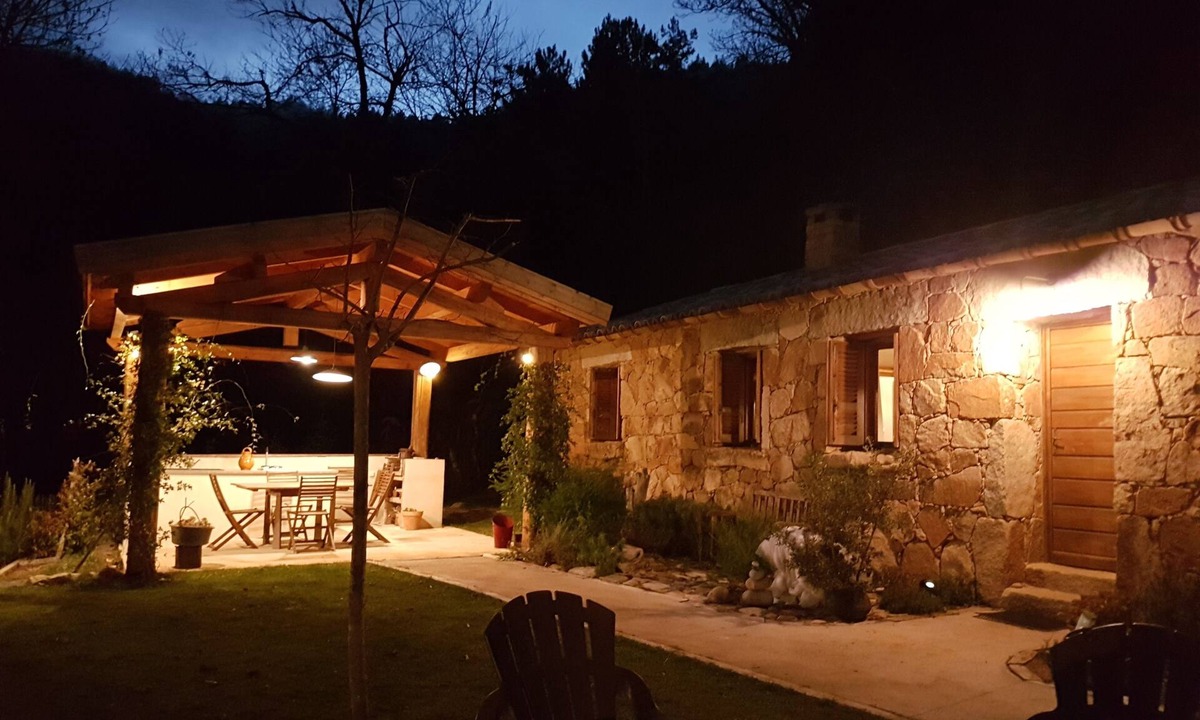 Tasso Villa | greenery in the chestnut grove.