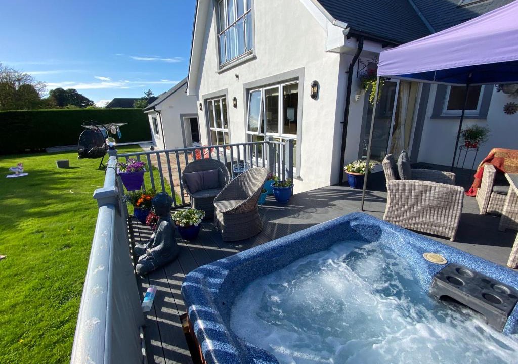 Alloway Villa | Greenfield