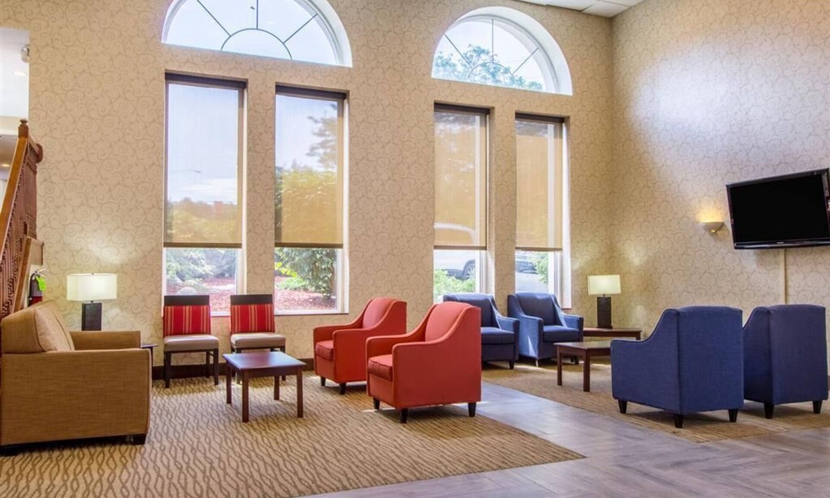Wickliffe Hotel | GreenRidge Hotel