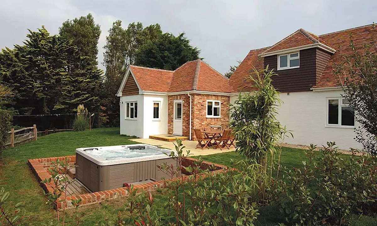 Selsey House | Greensleeves House