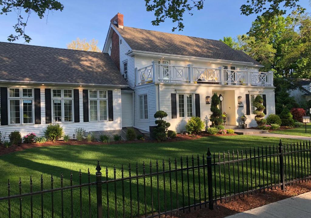 Old Town Historic District Bed & Breakfast | Greenview Manor, Luxury Bed & Breakfast