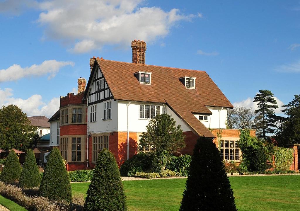 Stock Hotel | Greenwoods Hotel & Spa