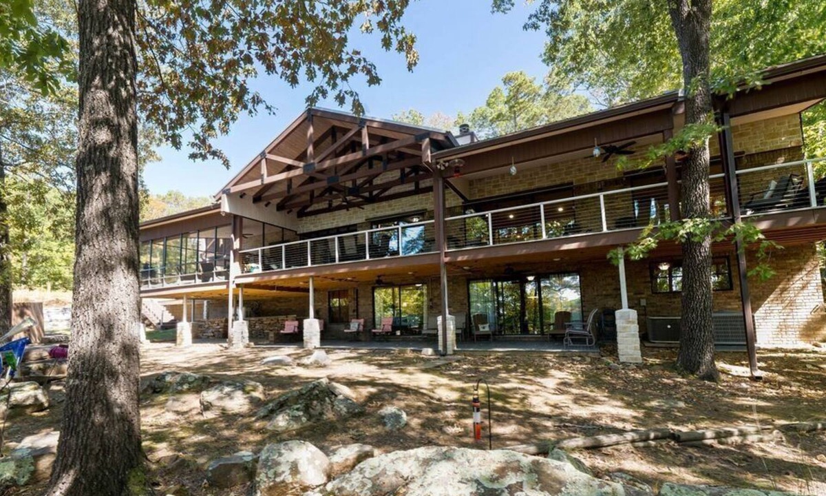 Tumbling Shoals House | Greers Ferry Lake