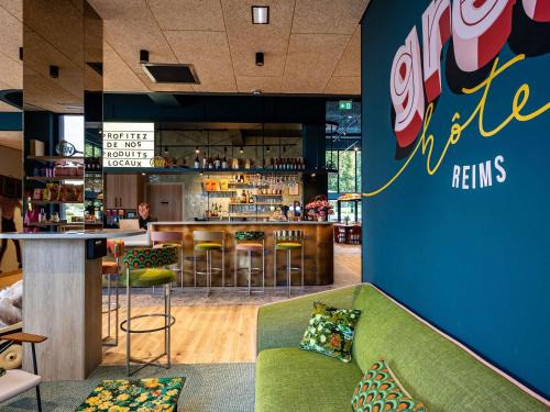 Muire - Haubette Hotel | greet Hotel Reims Tinqueux