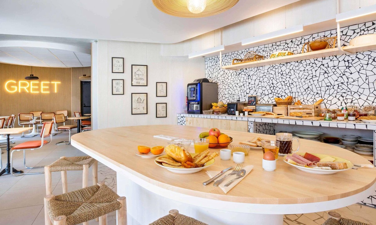 Salon-de-Provence Hotel | Greet Hotel Salon De Provence