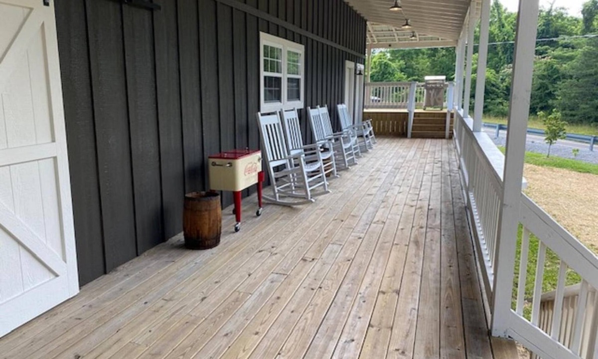 Altamont House | Greeter Falls Lodge Suite 4