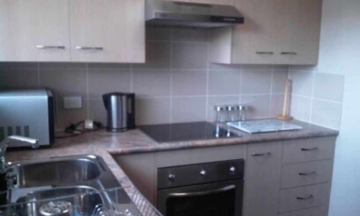 Nowra Apartment | Grey Pebbles.