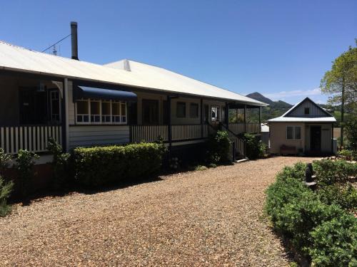 Eumundi Bed & Breakfast | Gridley Homestead B&B