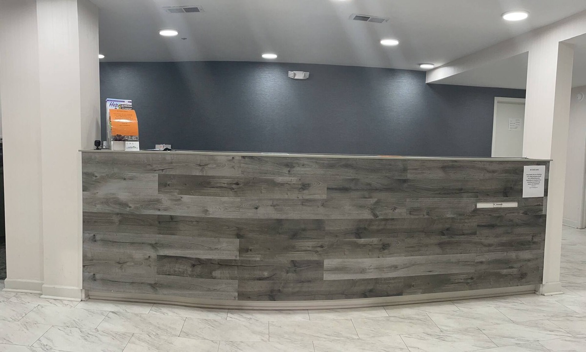 Griffin Hotel | Griffin Inn and Suites