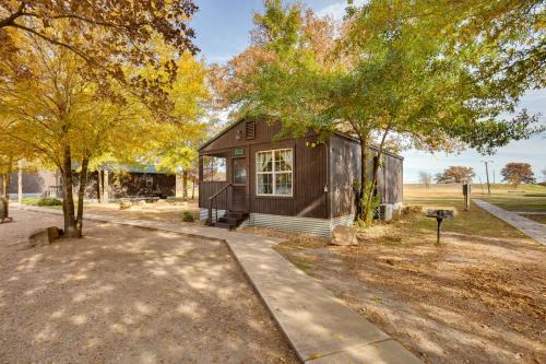 Cayuga Apartment | Grill & Dock Access: Waterfront Kerens Cabin