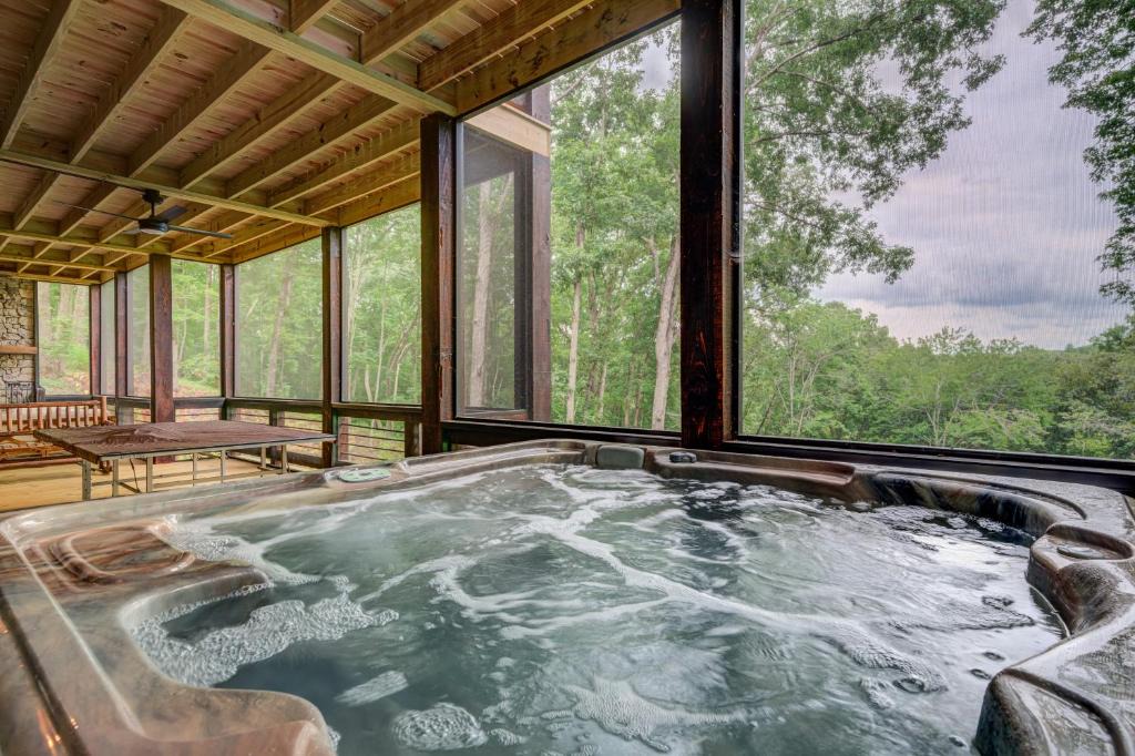 McCaysville House | Grizzly Cabin
