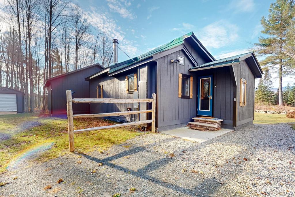 North Troy House | Grizzly Pines