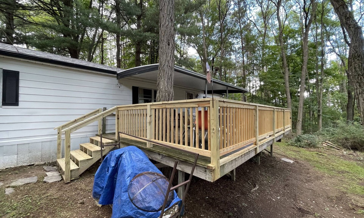 Hammondsport House | Groovy Getaway secluded retreat