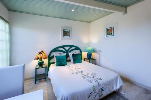 Saint-Sulpice-de-Faleyrens Apartment | Gros caillou de St Emilion