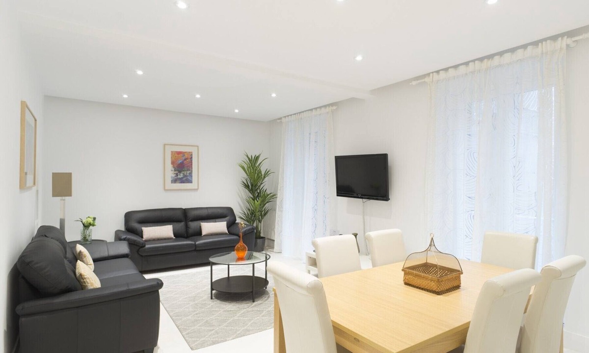 Gros Apartment | GROSEKO, next to La Zurriola beach
