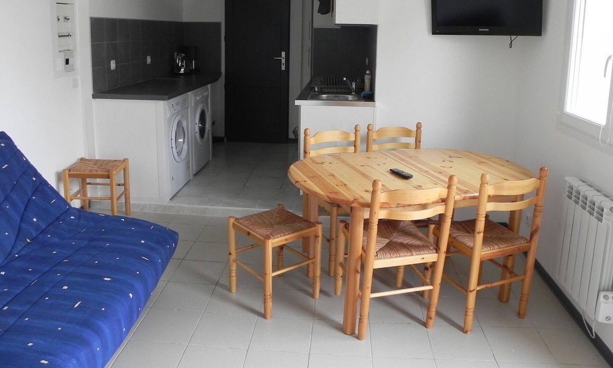 Saint-Jean-de-Marsacq Apartment | GROUND FLOOR APARTMENT