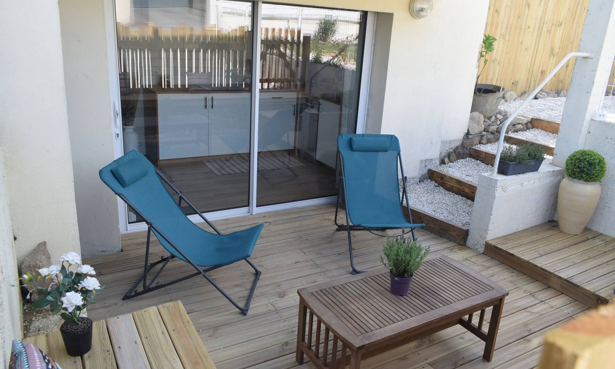 Noyal-Muzillac Apartment | Ground floor apartment with garden 10km from the sea