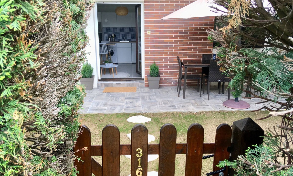 Cabourg Apartment | GROUND FLOOR - DIRECT SEA ACCESS - THALASSO APPROACH -