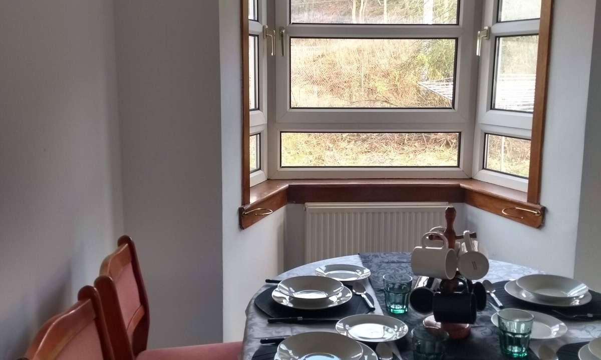 Bearsden Apartment | Ground floor Flat in Bearsden