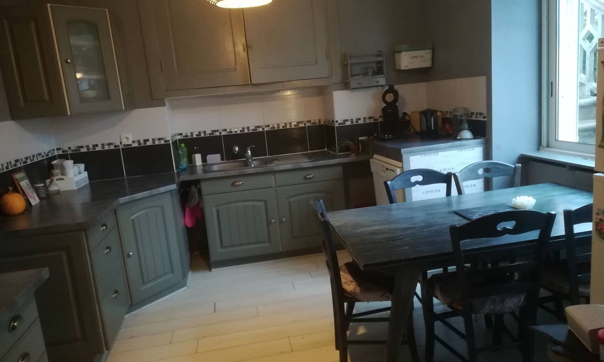 Lus-la-Croix-Haute Apartment | Ground floor apartment in stone house