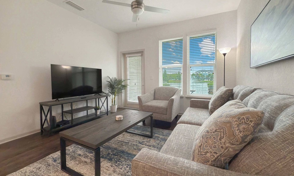 Clearwater Apartment | Ground-Floor Luxury 2 BR with Pond and Pool Views