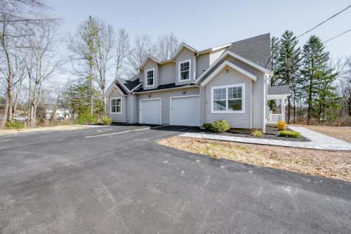 Maple Hill House | Group-Friendly 10BR Townhouse, Best Area in Bloomfield