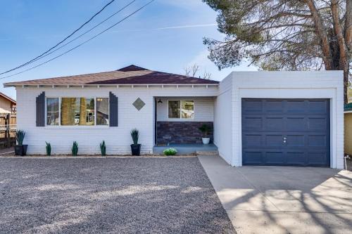 Safford House | Group-Friendly Oasis Near Roper Lake State Park!