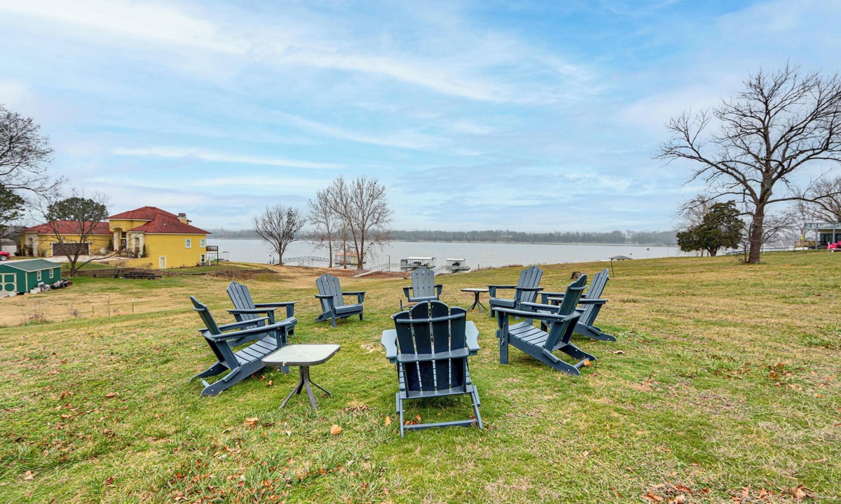 Grove House | Group Friendly! Waterfront Grand Lake Home w/Dock