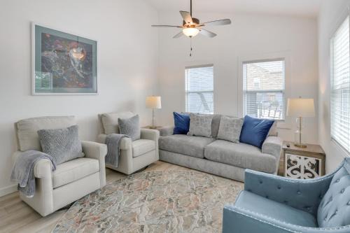Fayetteville House | Group Getaway: Lakefront Retreat in Fayetteville!