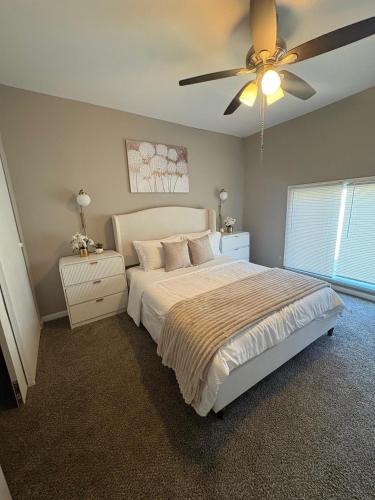 Kansas City House | Group Getaway Sleeps 7 Grill Fire Pit