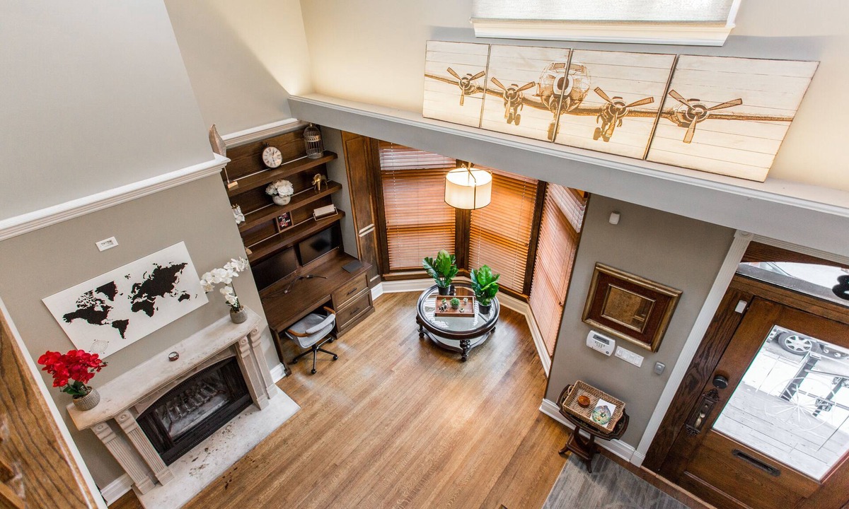 Old Town Triangle House | GROUP LUX in Old Town 4bd/3ba (+Rooftop/Parking)