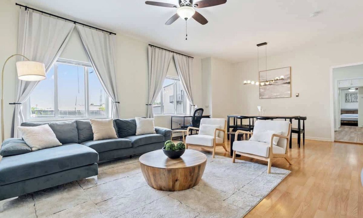 North Bergen Apartment | Group Retreat for 10 - 15Min to NYC, FIFA, Mall, FREE Parking
