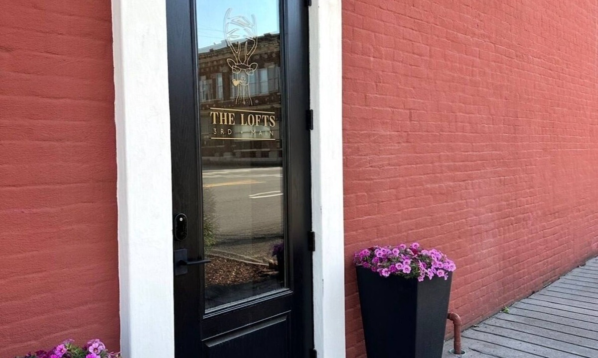 Heber Springs Apartment | Group Stay, 3 private studio suites in charming downtown Heber Springs