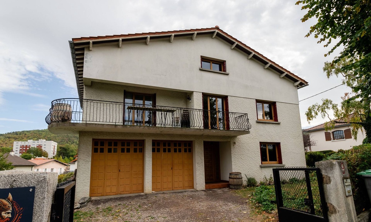 Romagnat Villa | ⭐Group villa - Poker/Jacuzzi - Spa⭐