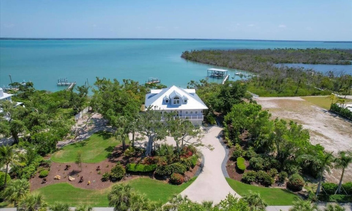 Boca Grande House | Grouper Getaway: Luxurious 4BR pool home with dock in Boca Grande.