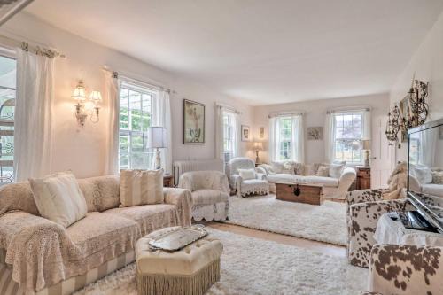 Centerville House | Groups Welcome! 19th-Century Cape Code Escape