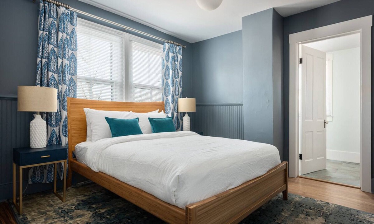 Belmont Apartment | Grove Apartment | Luxury Two Bedroom Near Downtown