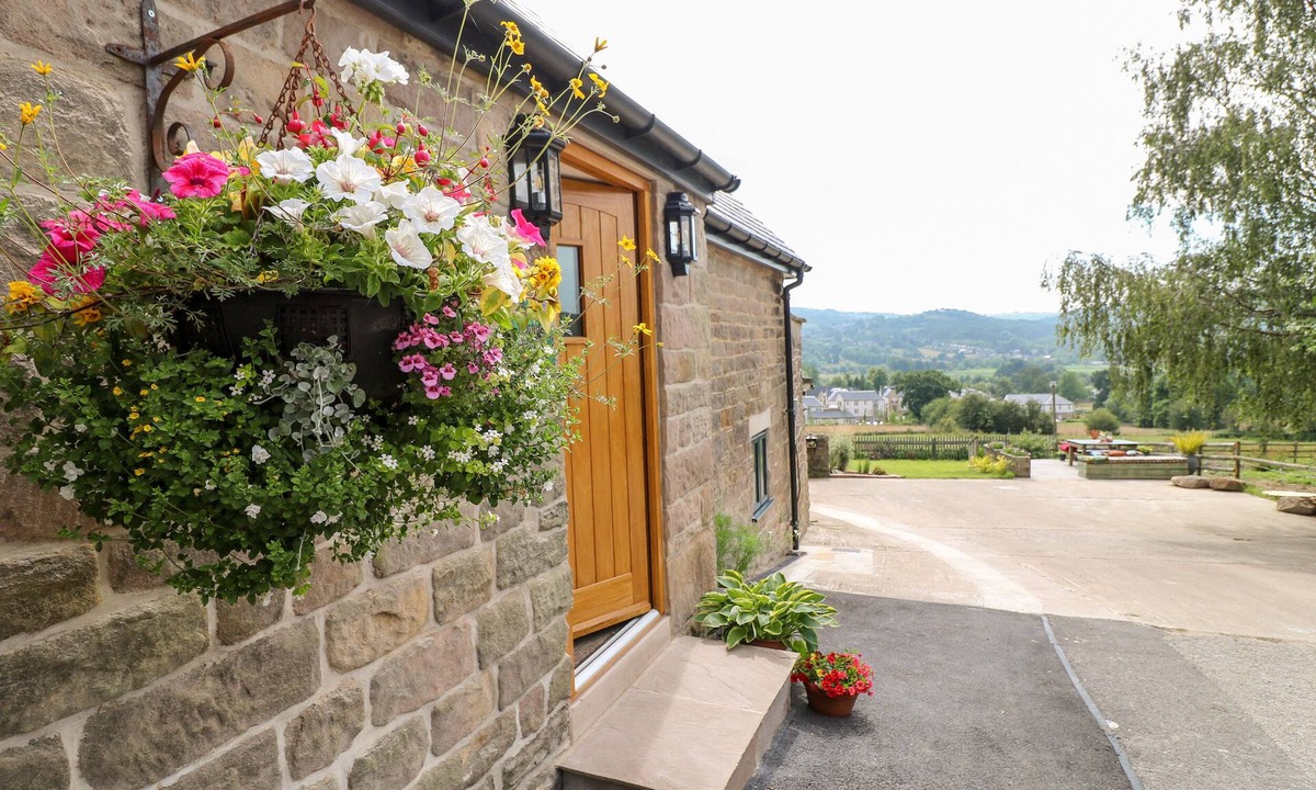 Two Dales Cottage | Grove Farm Barn