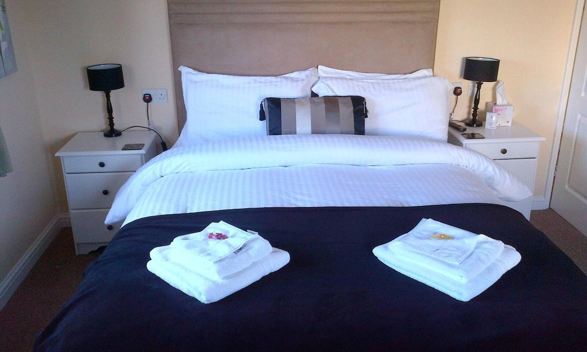 Martlesham Heath House | Grove House Hotel